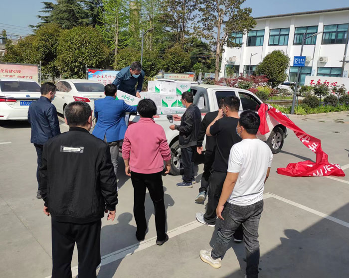 beat365在线唯一官网慰问防疫工作人员